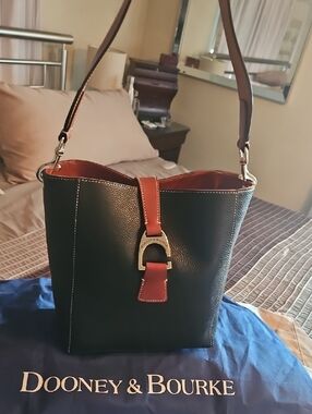 Dooney & Bourke Brynn Classic Black and Brown Leather Tote Handbag.NEW WITH TAGS